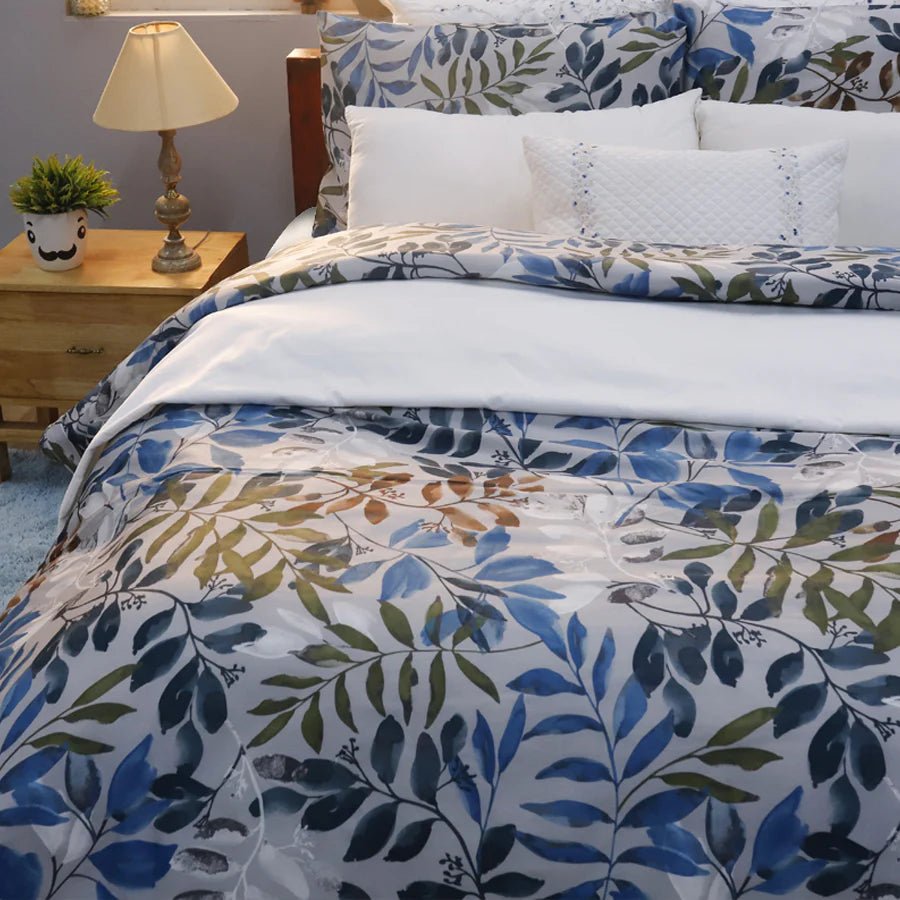 Comfort Bundle | Bedsheet Set with Quilt & Pillows | Blooming Rowan Leaves