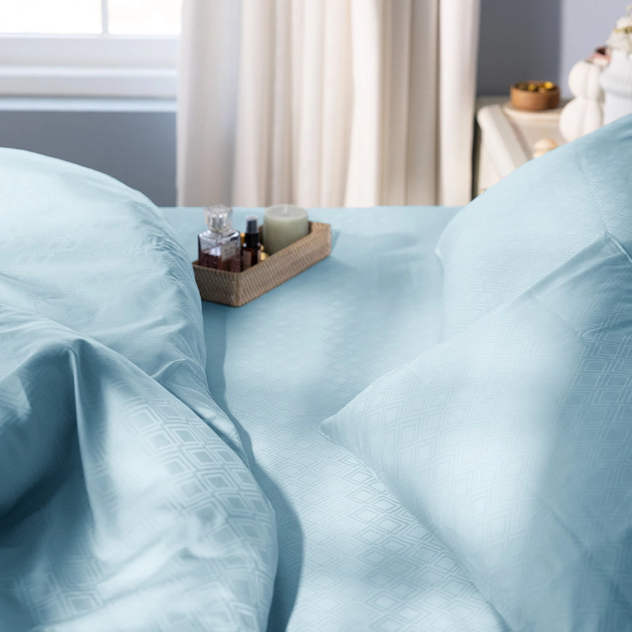 Bedsheet Set | Dazzling Diamond Jacquard | 100% Cotton King Size Bedsheet + 2 Pillow Cases | 300TC