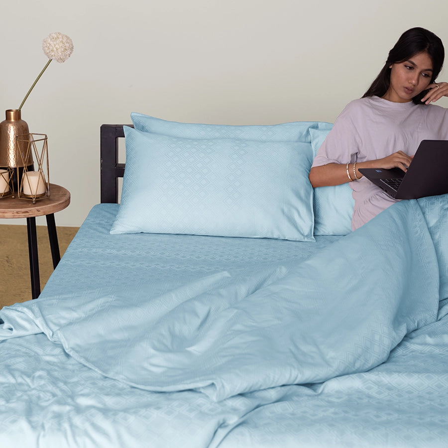 Bedsheet Set | Dazzling Diamond Jacquard | 100% Cotton King Size Bedsheet + 2 Pillow Cases | 300TC