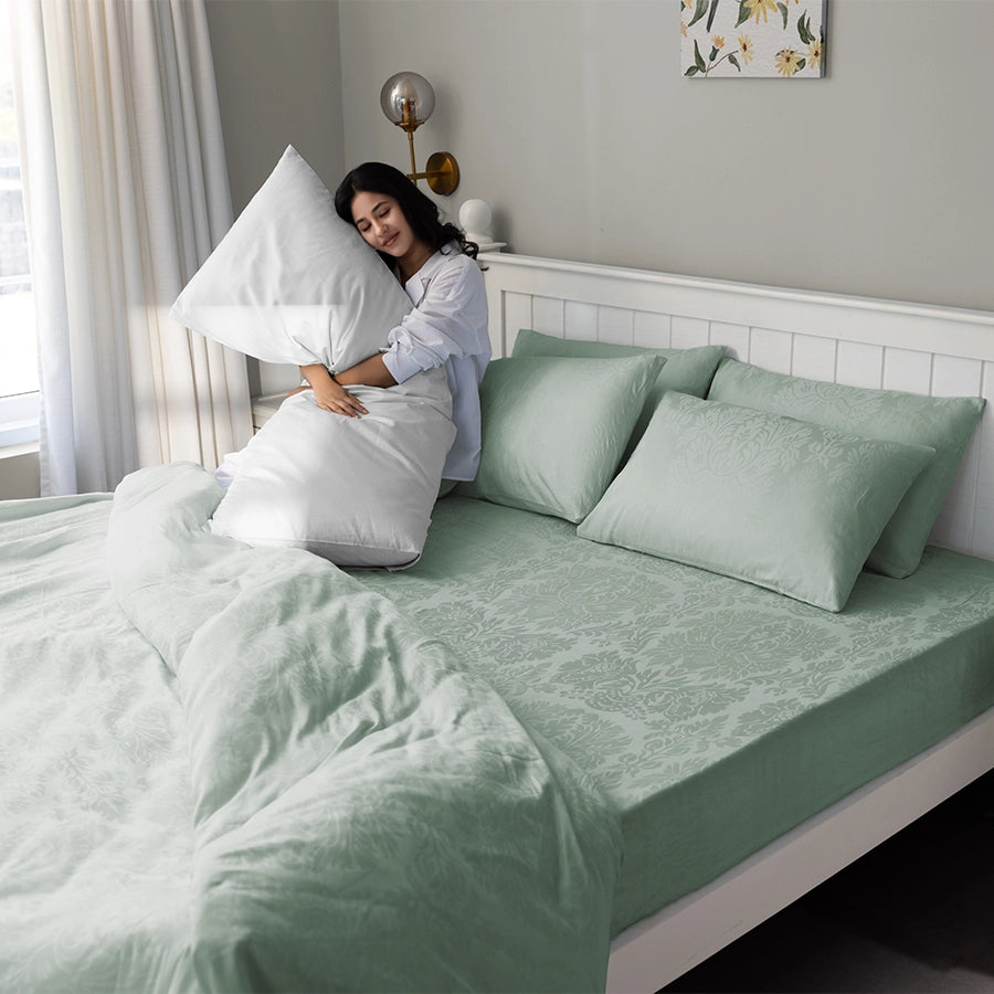 Bedding Bundle | Symmetrical Jacquard | 100% Cotton Bedsheet Set with Duvet Cover | 300TC