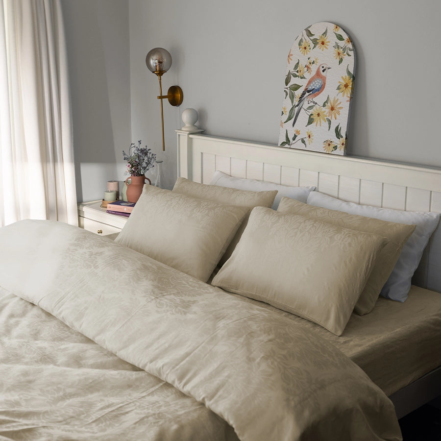 Bedsheet Set | Symmetrical Jacquard | 100% Cotton King Size Bedsheet + 2 Pillow Cases | 300TC